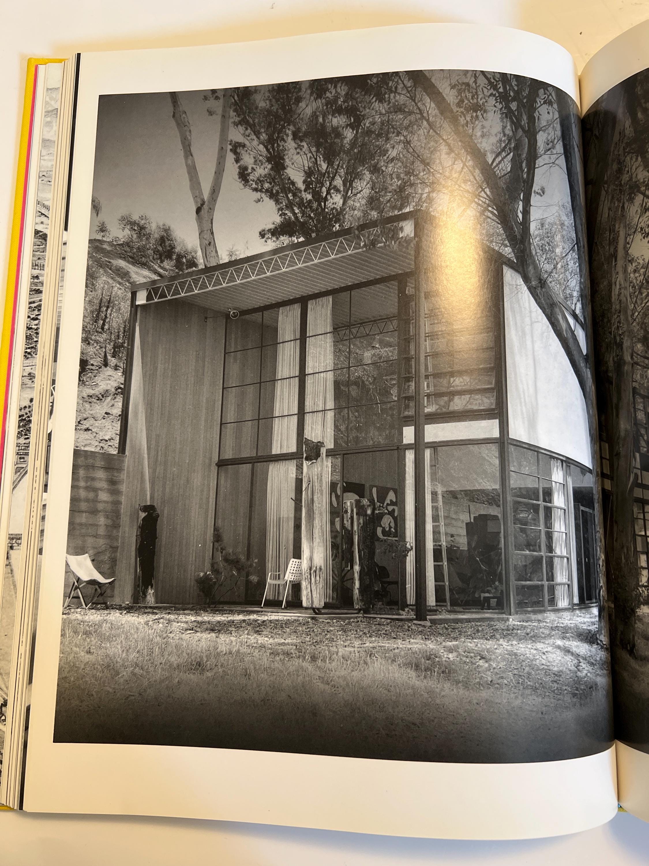 アート・デザイン・音楽 L A Lost & Found: An Architectural 513HYV8NN2L.jpg_BO30,255,255,