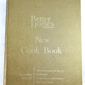 Better Homes And Gardens New Cook Book 1965 Gold Souvenir Edition Mid Century Vintage Cookbook