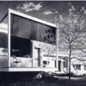 82 Distinctive Houses from Architectural Record F W Dodge Corporation 1952 mid century modern house architecture book
