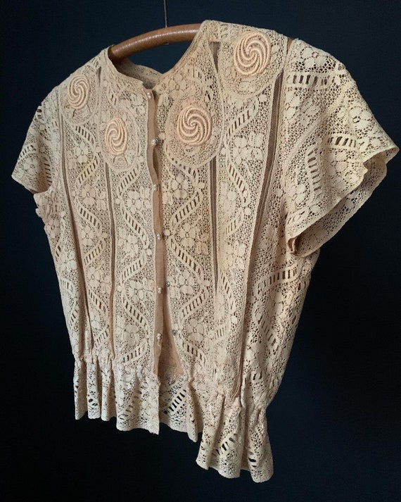 Vintage Embroidered Lace blouse
