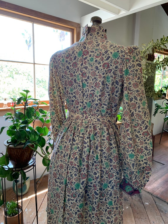 1970s English Lady Garden Dress - image 7