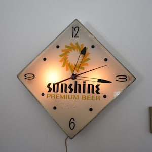 RARE Vintage 1950s Sunshine Premium Beer Light-up Clock – Reading