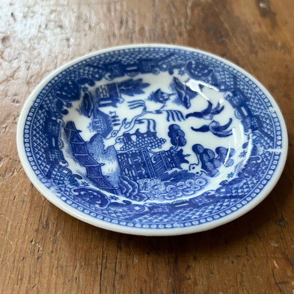 Blue willow butter pat or miniature plate for dolls, teddy bear or shadow box