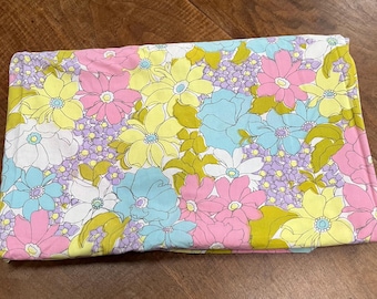 1960s Flower Power twin size flat sheet