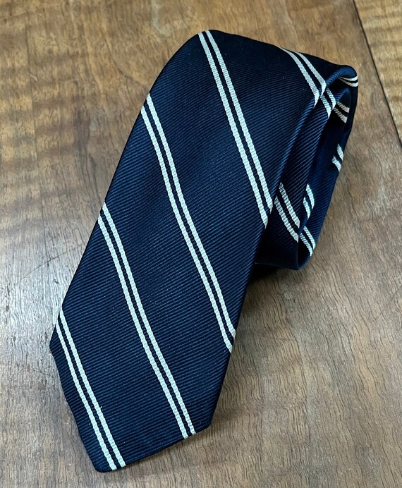 Vintage tie by Rivetz of Boston - all silk - clas… - image 1