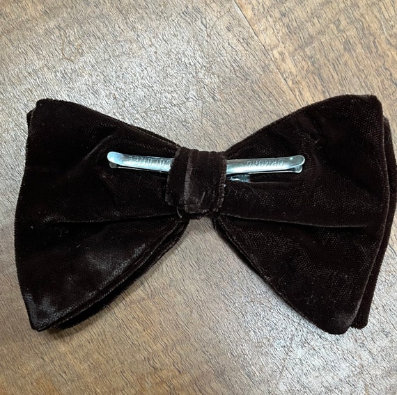 1970s Vintage chocolate brown velvet bow tie - cl… - image 4