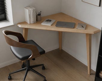 Escritorio esquinero de madera para espacios pequeños, mesa de escritura de estilo mediados de siglo.