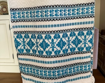 Vintage Romanian cotton towel from 1970.
