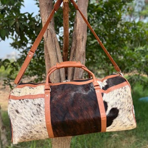 Sac de voyage en cuir de vachette, rayé chocolat et beige, sac polochon en cuir véritable, sac week-end en cuir à poils, sac de sport, cadeau pour homme
