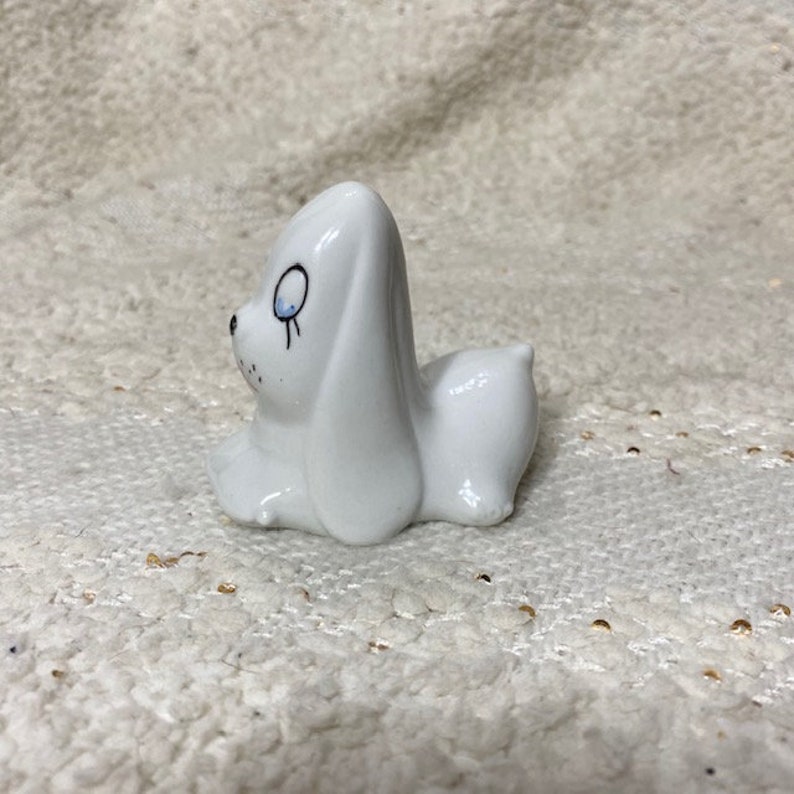 Vintage white /& blue porcelain dog figurine mini hound crown over N backstamp