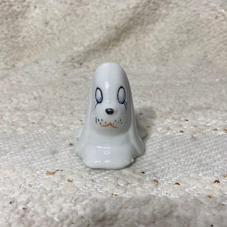 Vintage white /& blue porcelain dog figurine mini hound crown over N backstamp