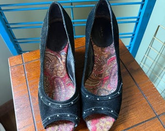 Stuart Weitzman Celine Vintage peep toe pumps