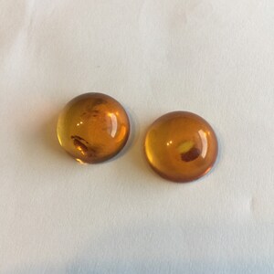 Baltisches Bernstein Cabochon 2er Set 15mm.