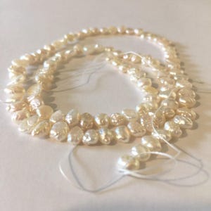 Perles. Perles Biwa. Fil de 16 po.