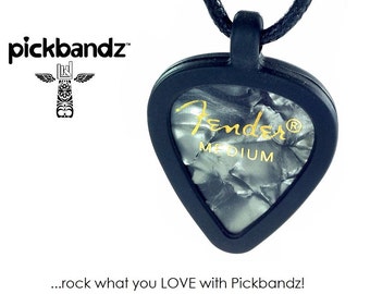 Collar con púa de guitarra de Pickbandz: ¡personalízalo colocando tu púa favorita! Púa Fender GRIS incluida.