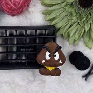 Goomba Car Vent Clip