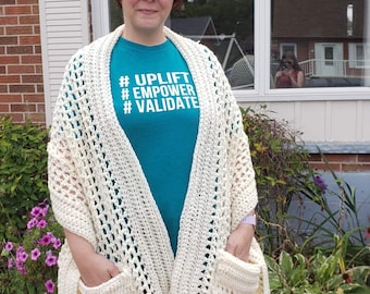 Women's Shawl Wrap with Pockets - Crochet Shawl Accessory/yarn/crochet/handmade/free shipping