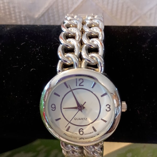 Metal chain cuff bracelet quartz watch