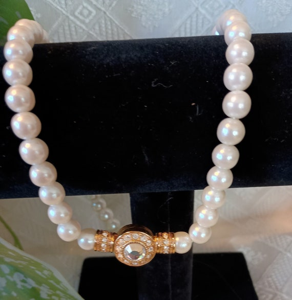 Vintage reversible faux pearl necklace - image 1