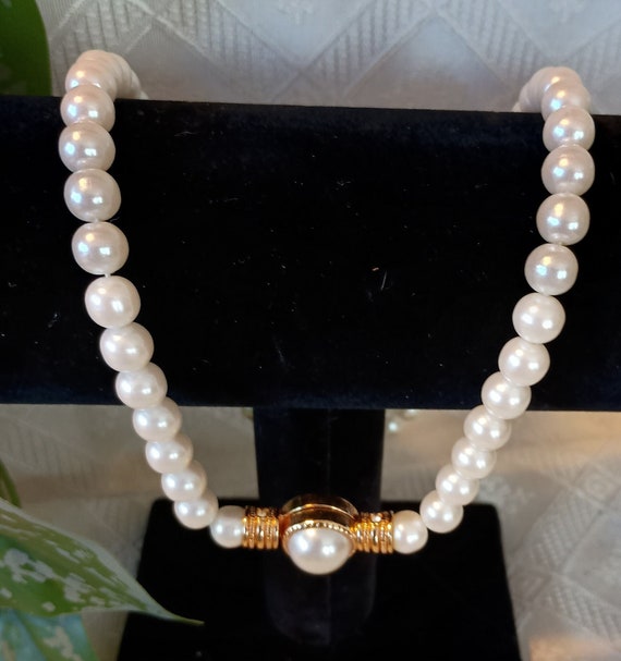 Vintage reversible faux pearl necklace - image 4
