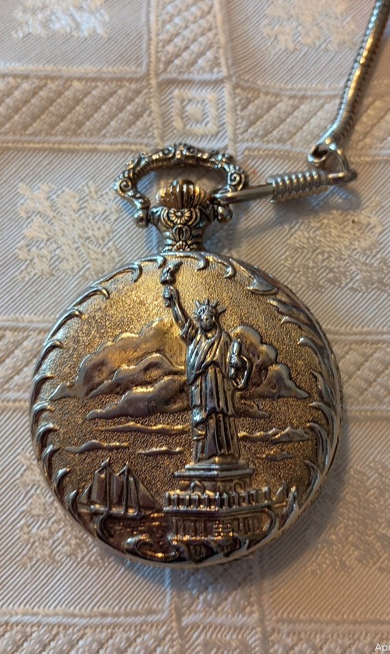 Limited edition statue of Liberty pocket watch - image 1