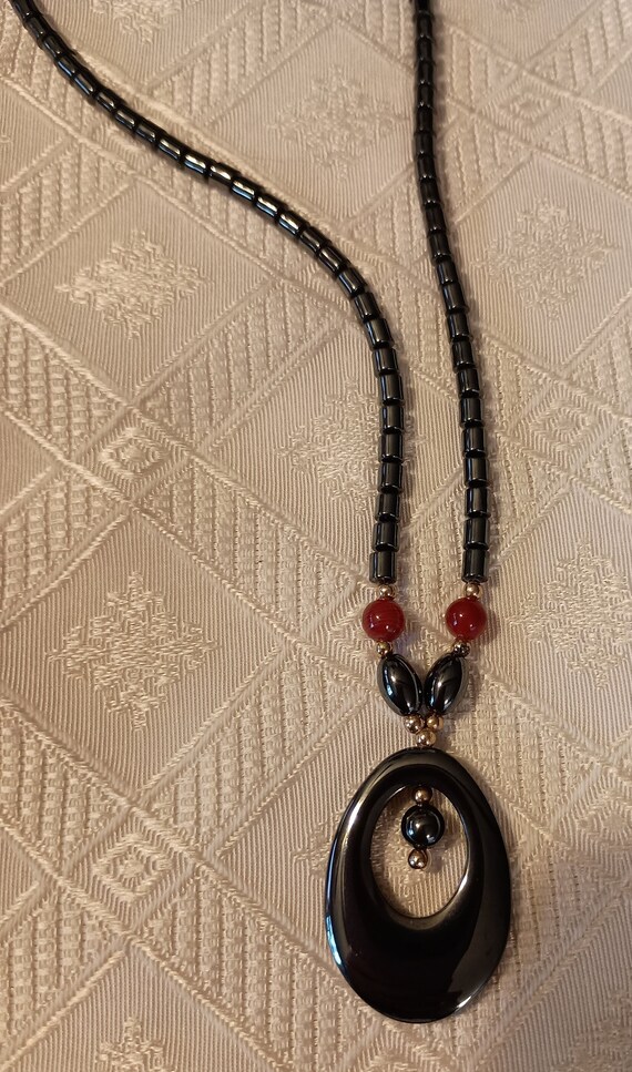 Vintage hematite oval necklace - image 4