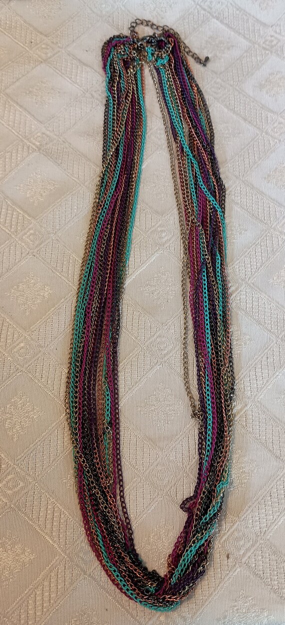 Multi-color multi-chain necklace set