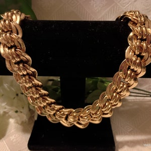 Napier gold tone choker necklace