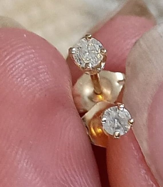 Vintage 14k .03c diamond earrings