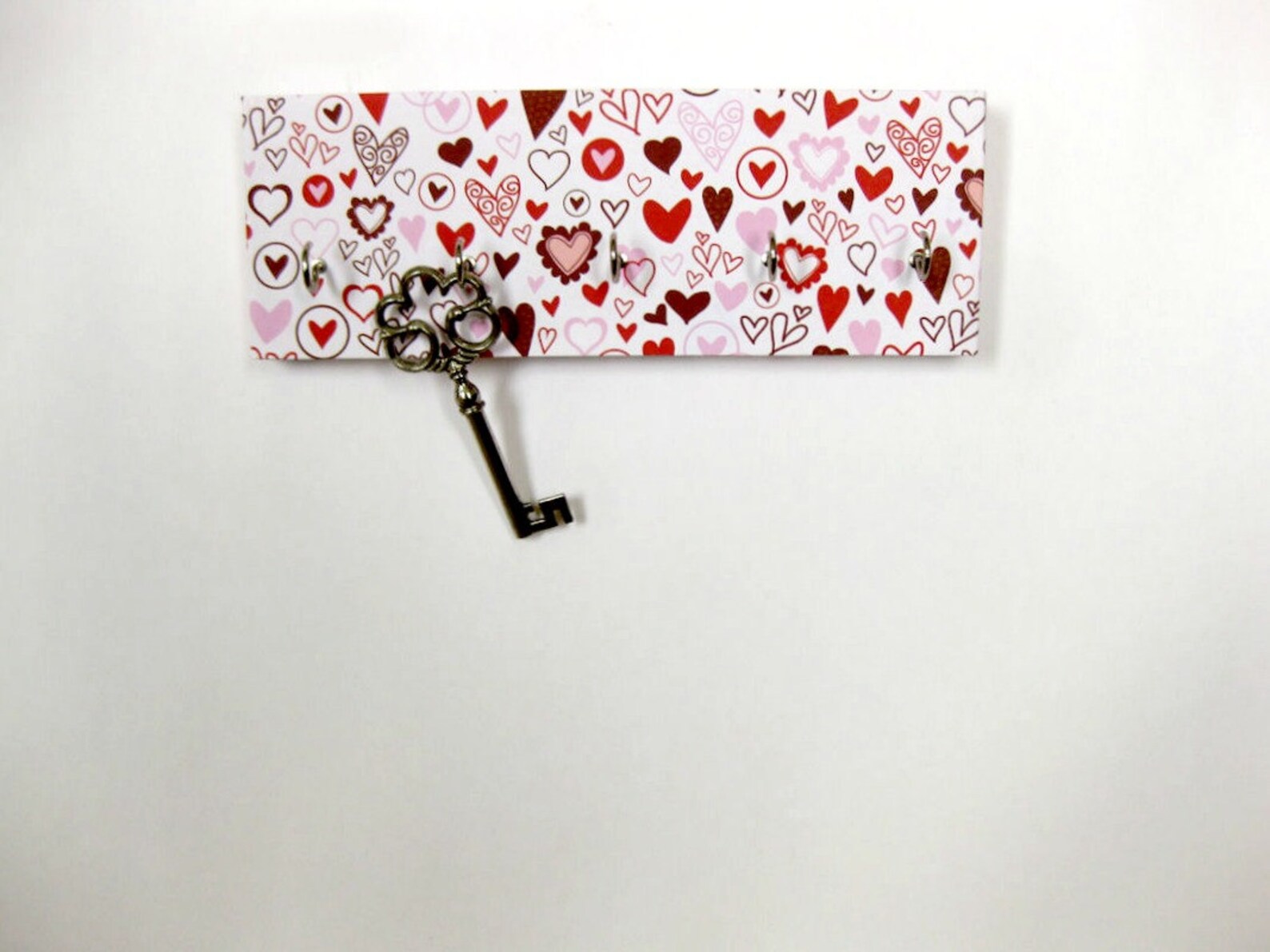 Heart Necklace Holder Valentines Day Key Rack Red and Pink - Etsy
