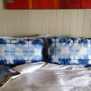 Set of 2 Itajime Shibori Pillowcases image 1