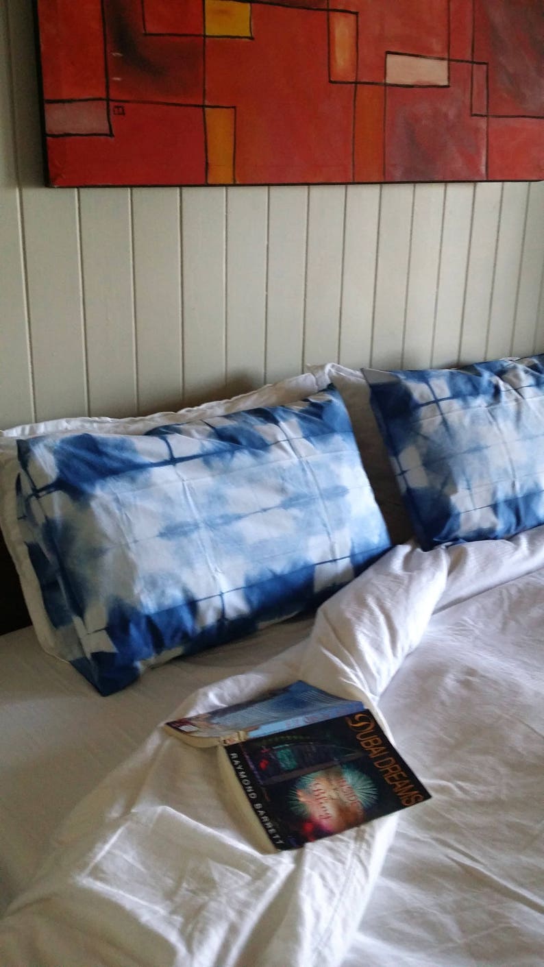 Set of 2 Itajime Shibori Pillowcases image 2