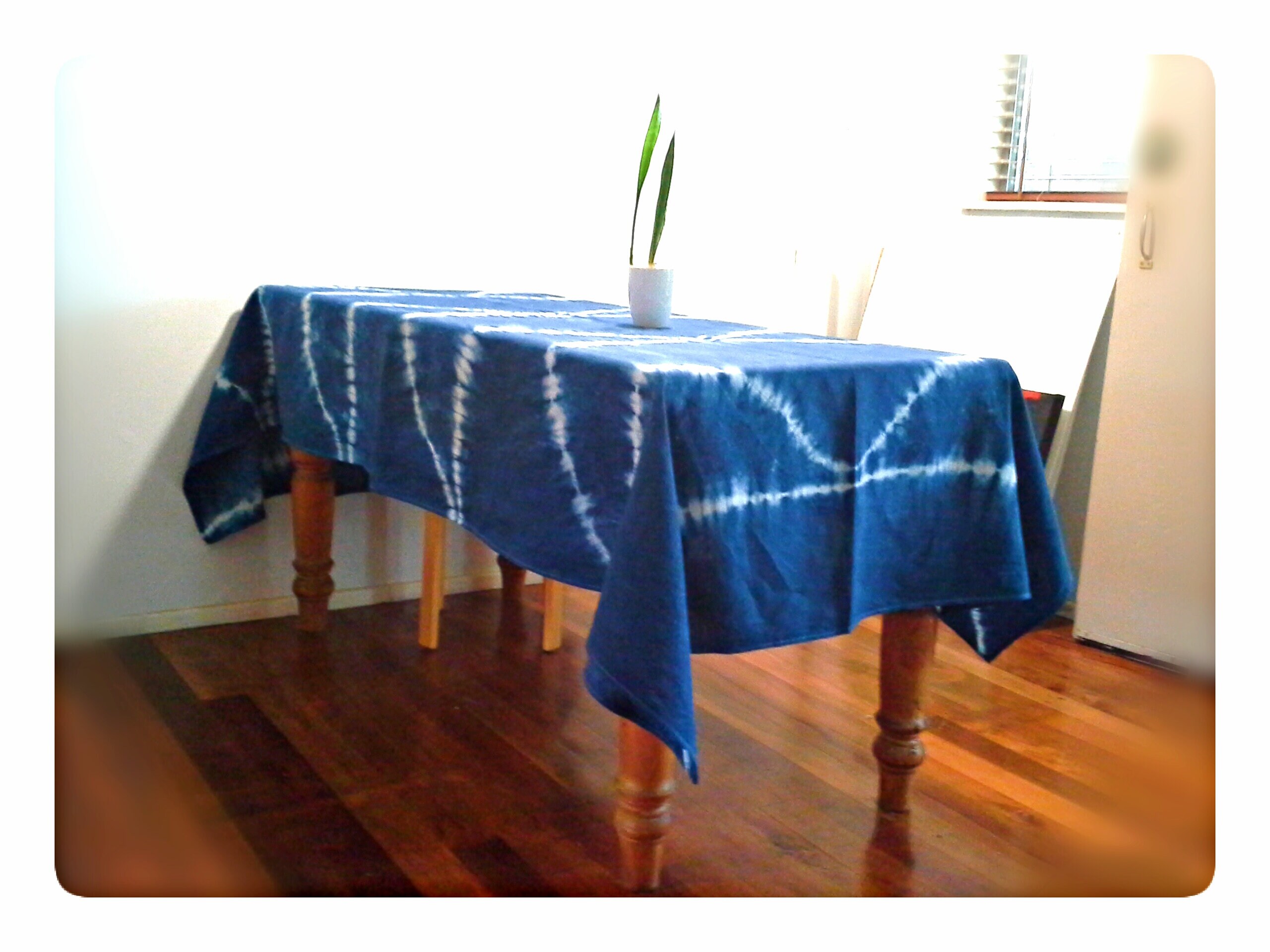 スウェーデン　リネン 手織りテーブルクロス(大)　伝統織り　ヴィンテージ Shibori tablecloth - Etsy 日本