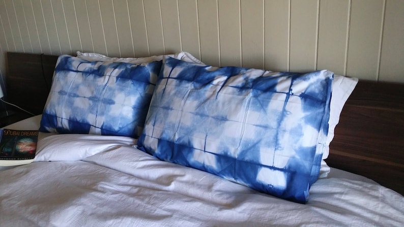 Set of 2 Itajime Shibori Pillowcases image 5