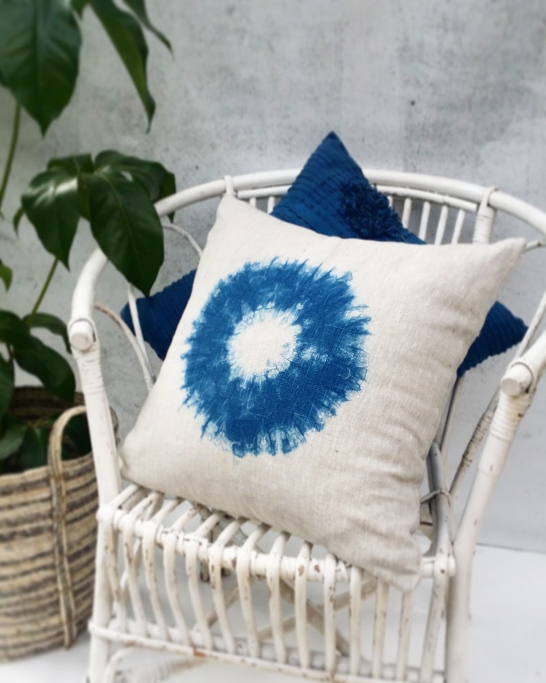 Shibori Infinity Ring Pillow Cover image 8