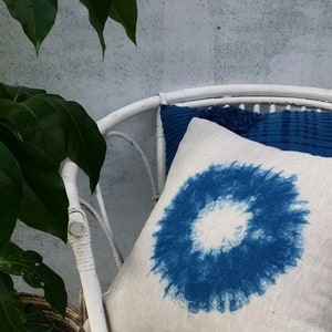 Shibori Infinity Ring Pillow Cover image 7