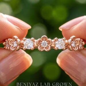 Floral Lab Grown Diamond Wedding Band, 14K Gold Flower Ring with Round Diamonds, Dainty Botanical Stacking Band Ring, Promise Gift For Her