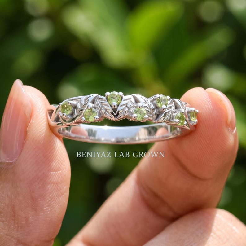 Peridot Leaf and Vine Ring