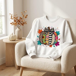 Felpa patchwork con zucca, girocollo con foglie autunnali, regalo autunnale accogliente (prodotto digitale)