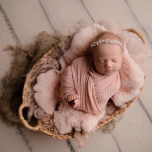 Olivia Textured Knit Wrap, Pink Knit Wrap, Pink Newborn Wrap, Pink Stretch Wrap, Newborn Photo Prop, Textured Stretch Wrap 2 colors dusty pink
