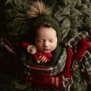 Plaid baby wrap 2025