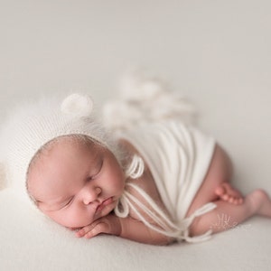 Cozy Knit Wrap, Soft Newborn Wrap, Stretch Knit Wrap, Newborn Photo Prop - creamy white