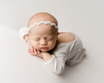 Verity Stirnband, Newborn Photo Prop, Perlen Neugeborenen Stirnband, Newborn Beaded Halo, Taufe Stirnband, RTS