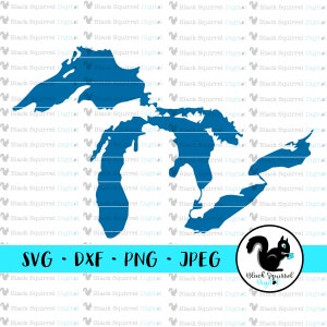 Könnte beinhalten: Eine blaue Silhouette der Great Lakes Region der Vereinigten Staaten. Die Silhouette ist weiß umrandet und vor einem weißen Hintergrund mit einem sich wiederholenden Muster aus schwarzen Eichhörnchen platziert.