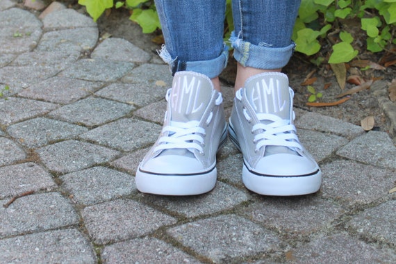 ladies canvas sneakers