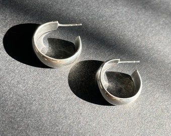 Sterling silver hoops stud earrings non bianary hand made .0925