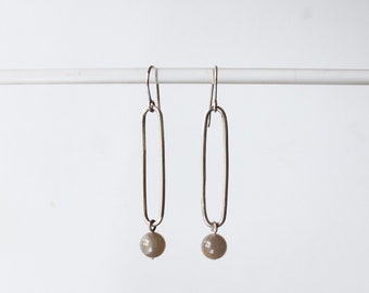 Silver oval link earring with moonstone bead
