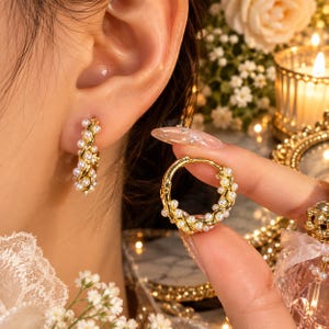 Brincos de argola vintage com pérolas, brincos minimalistas elegantes com design torcido, delicados brincos de argola com pérolas em estilo barroco francês, presente para ela, hipoalergênicos.
