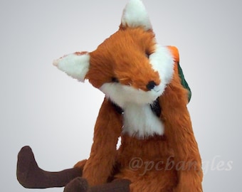 Naaipatroon voor een knuffelvos van 45 cm hoog. Gedrukt patroon.