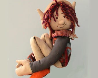 Eikenhouten elfenpop, stoffen pop, knuffel, naaipatroon